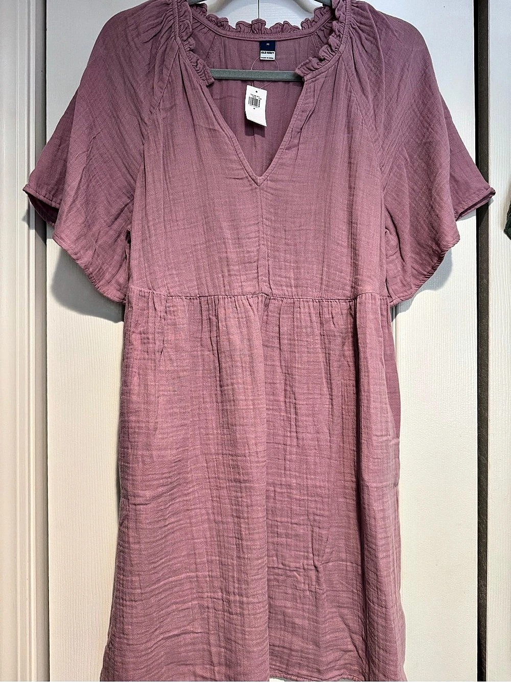 Old Navy Split-Neck Crinkle Gauze Mini Swing Dress Mini V-Neck Dress in Pink